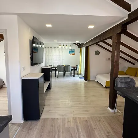 Sibenka Apartament *